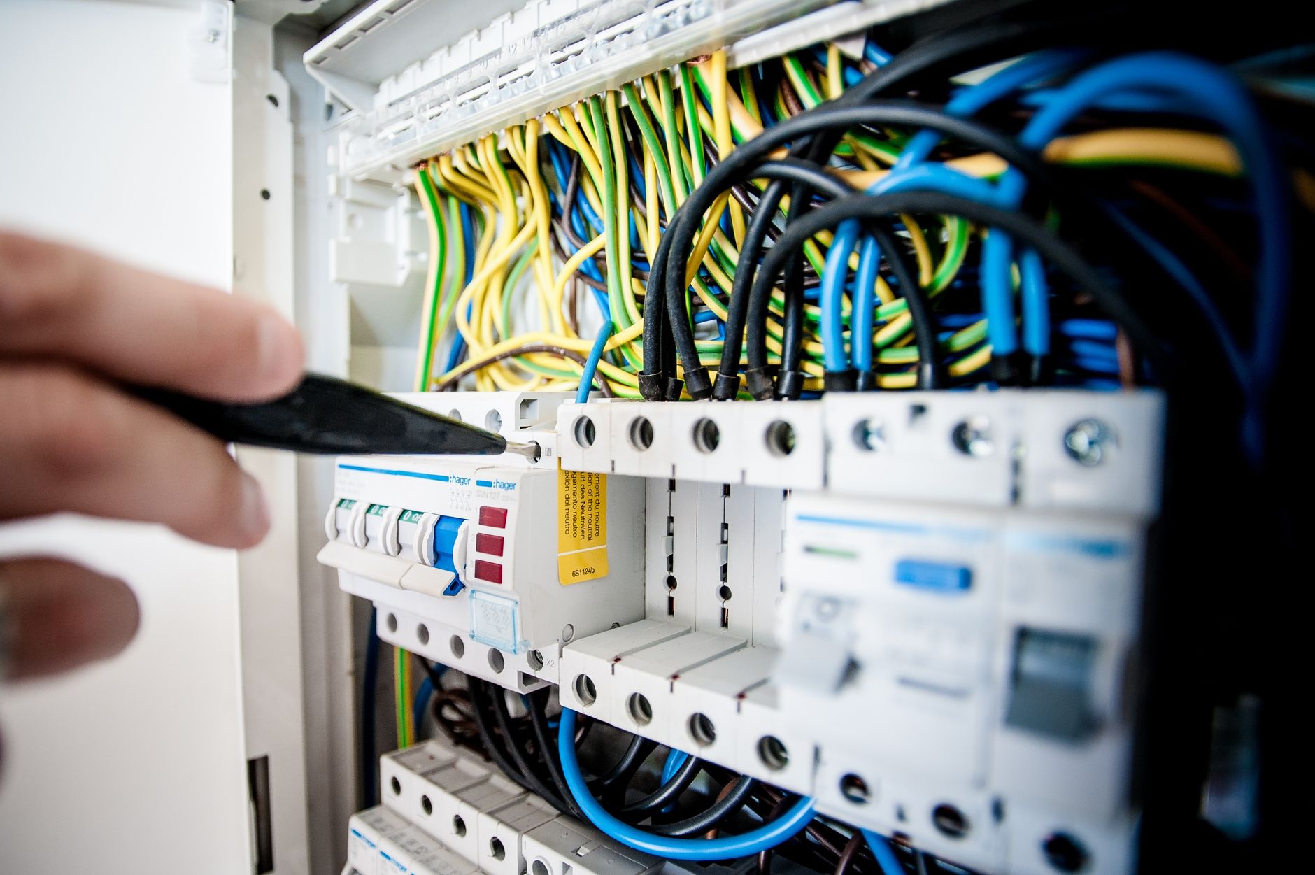 Électricien à Gardanne